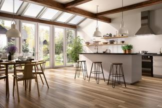 Küche mit Fliesen in Holzoptik