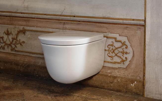 wandhängendes WC aus der Badkollektion The New Classic